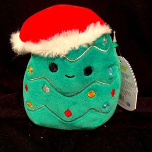 Squishmallows Carol the Christmas tree 4.5” 🎅🏼🎄
